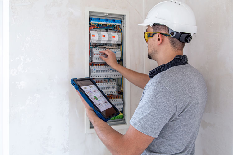 What-Are-The-Most-Common-Causes-of-Electrical-Fires-03